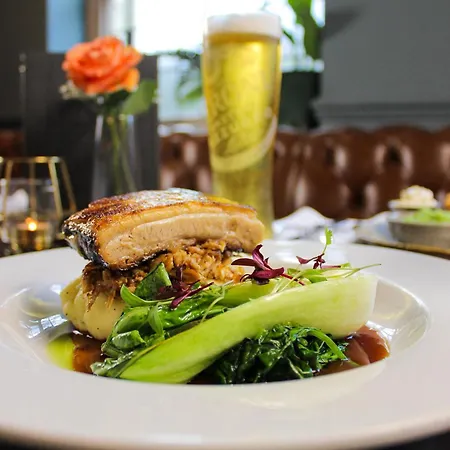 The Cross Scythes Hotel
